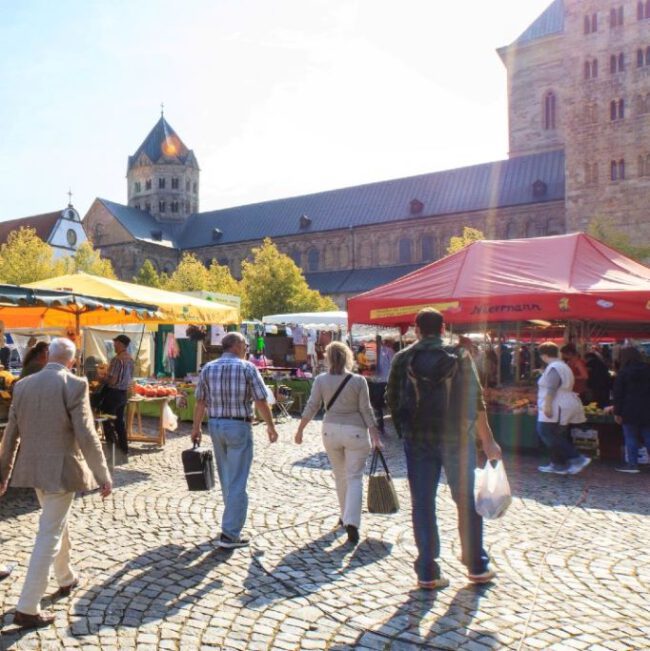 Wochenmarkt am Dom