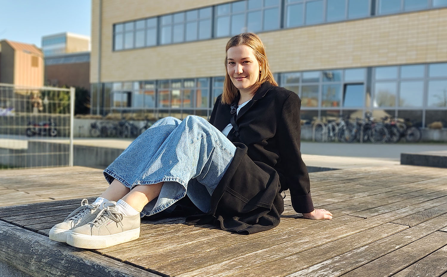 web Louisa Peters Bild 1 Im Rahmen des Deutschland-Stipendiums gewann Louisa Peters schon während des Studiums Einblicke in die berufliche Laufbahn, die sie im Anschluss in Osnabrück eingeschlagen hat. In der Friedensstadt fühlt sie sich rundum wohl und engagiert in sozialen Projekten ehrenamtlich. Fotos: Christoph Beyer